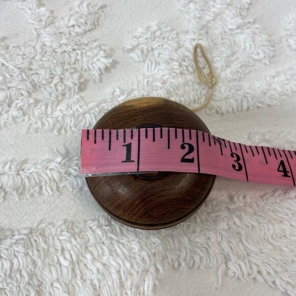VTG WODDEN YOYO Hand-Carved Engraved Personalized Rare Artsy Retro 70s Memento - Picture 3 of 5